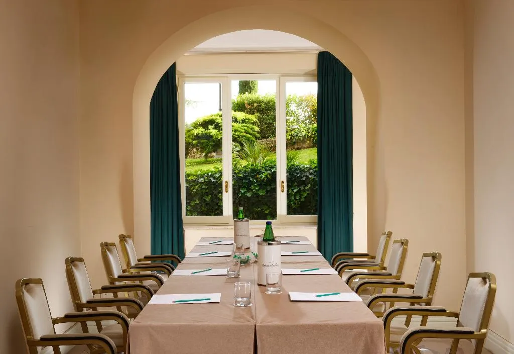 Conferences, Grand Palazzo Della Fonte, Rome