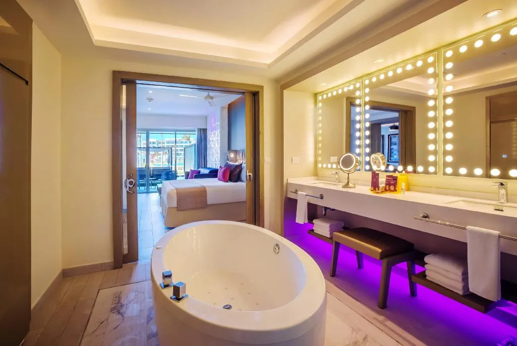 SUITE TWO BEDROOMS Room, Planet Hollywood Cancun by Royalton, Cancun Area