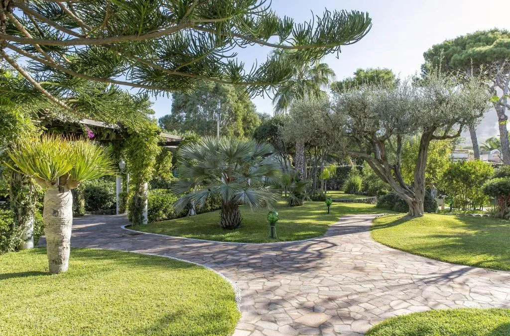 Terrace, Hotel Tritone Resort & Spa, Naples