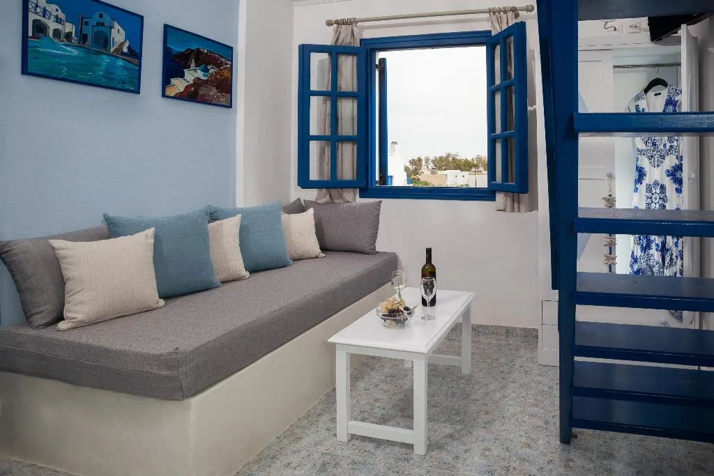 DOUBLE STANDARD Room, Roula Villa, Santorini