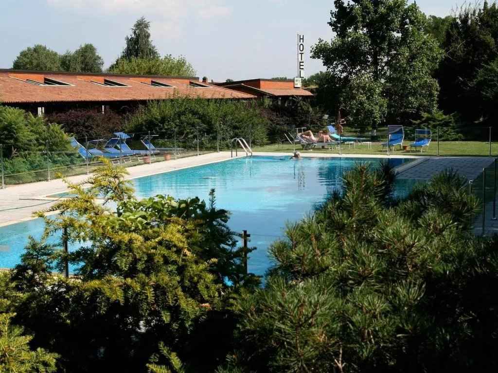 Sports and Entertainment, Golf Hotel Resort, Milan