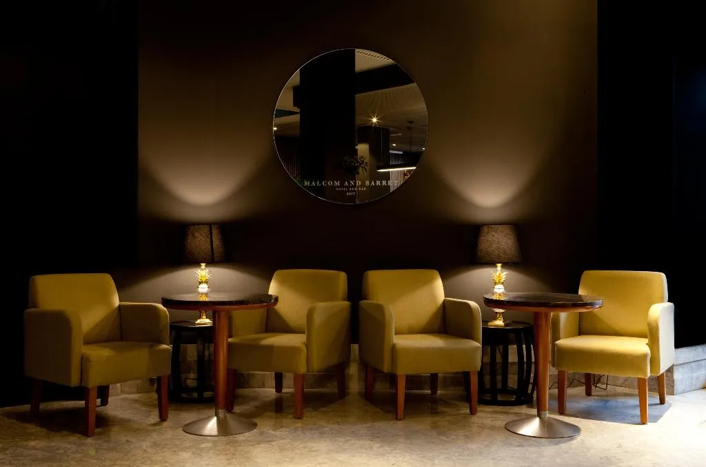 Lobby, Malcom and Barret, Valencia