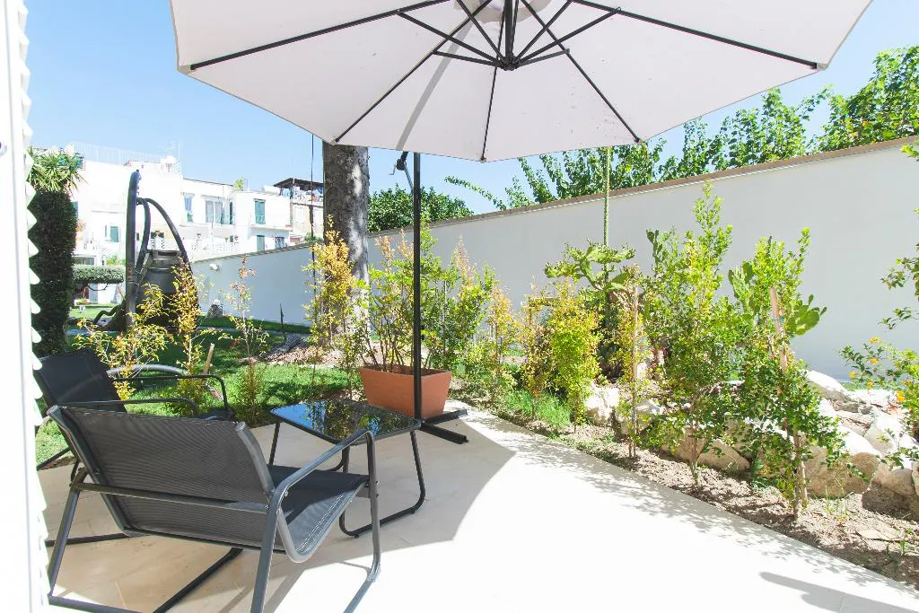 TRIPLE SUPERIOR Room, Marina 10 Boutique & Design Hotel, Naples