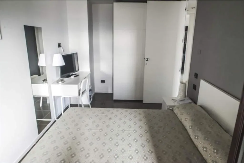 Room, B&B Locanda Mediterranea, Naples