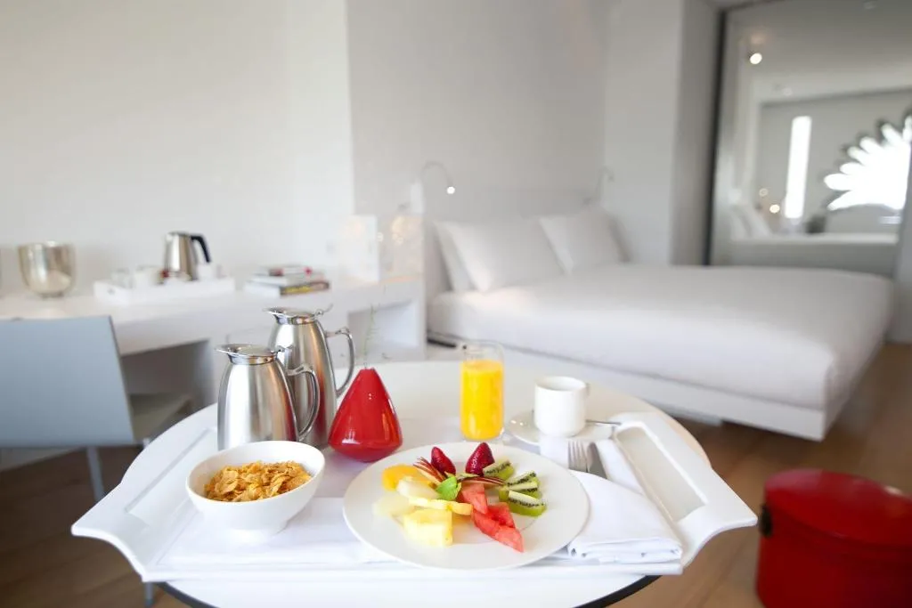 DOUBLE SUPERIOR WITH VIEWS Room, Renaissance Barcelona Fira, Barcelona