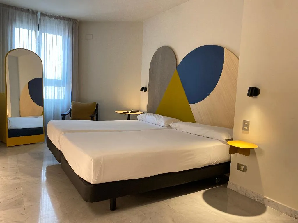 DOUBLE STANDARD Room, Onix Fira, Barcelona