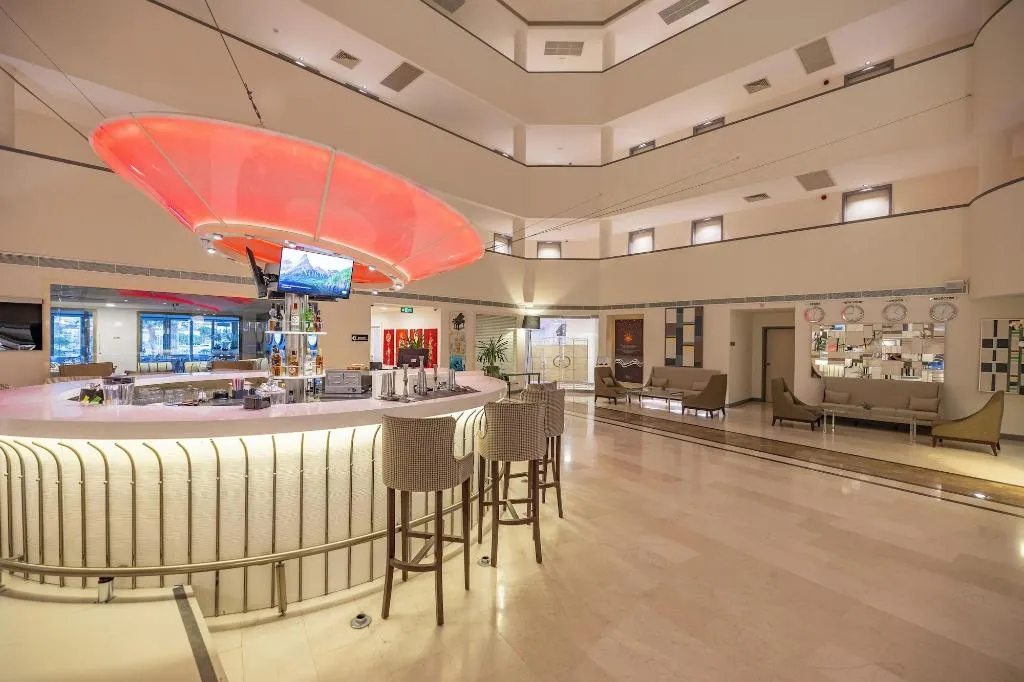 Bar, Sisus Marina Çeşme, Izmir
