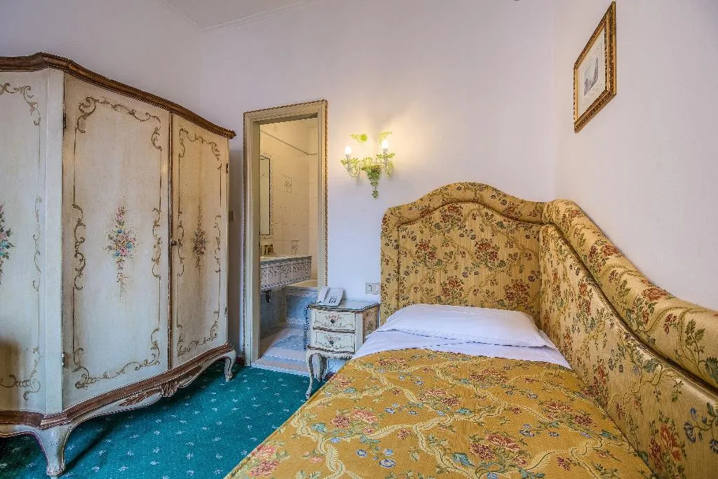 SINGLE STANDARD Room, Giorgione Hotel, Venice