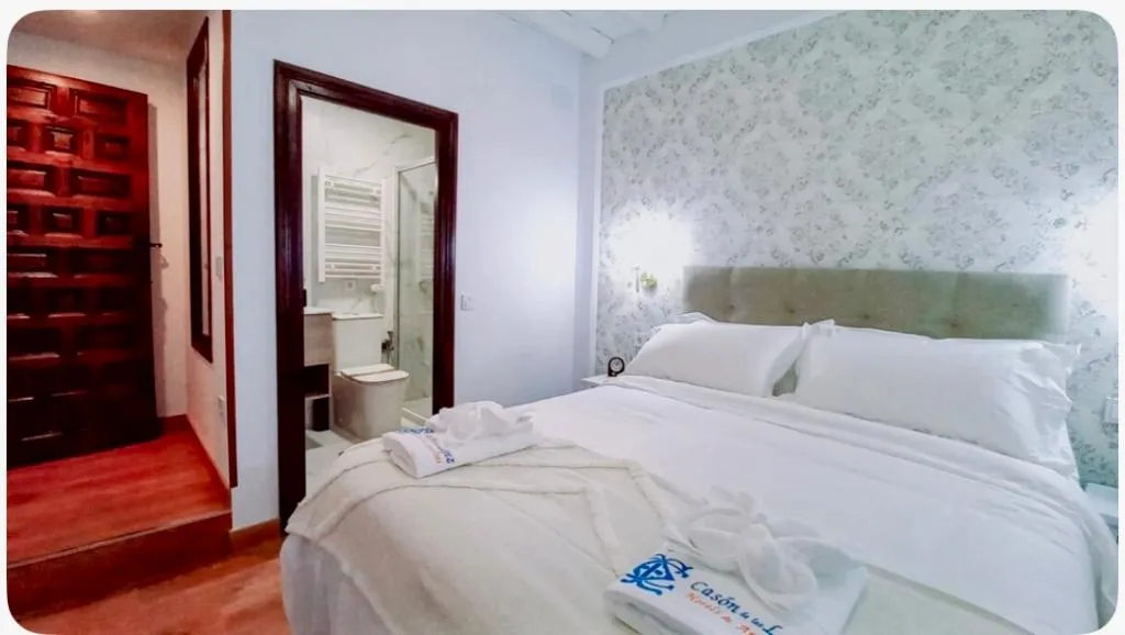 APARTMENT TWO DOUBLE BEDS Room, Cason De Los Lopez Apartments, Madrid