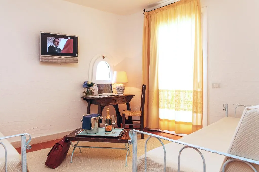 SUITE SEA VIEW Room, Luci Di La Muntagna, Olbia