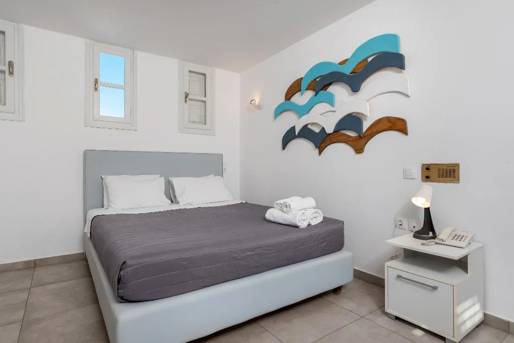 SUITE GRAND Room, Maistros Village, Santorini