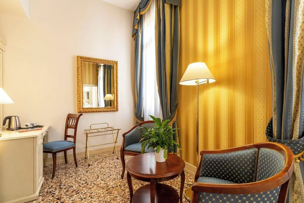 DOUBLE SUPERIOR Room, Bella Venezia, Venice