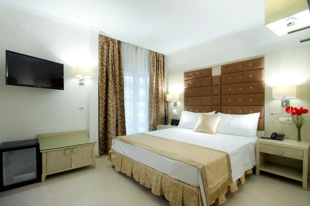 Double or Twin WITH TERRACE Room, Moon Dreams Torremolinos, Costa Del Sol