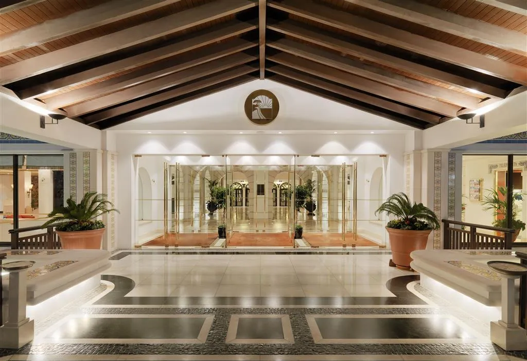 Lobby, Pine Cliffs Hotel, a Luxury Collection Resort, Algarve
