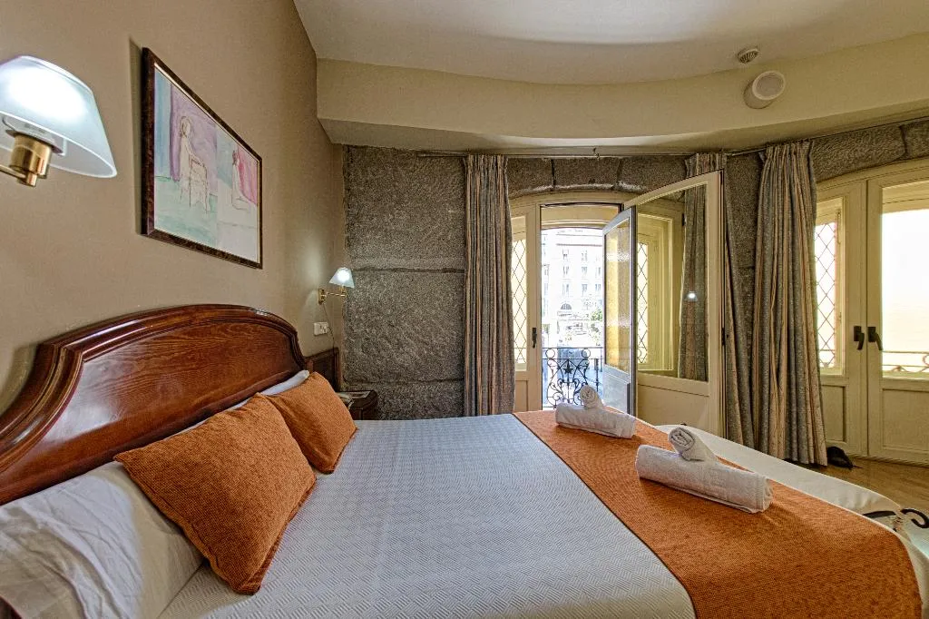 DOUBLE SUPERIOR Room, San Lorenzo, Madrid