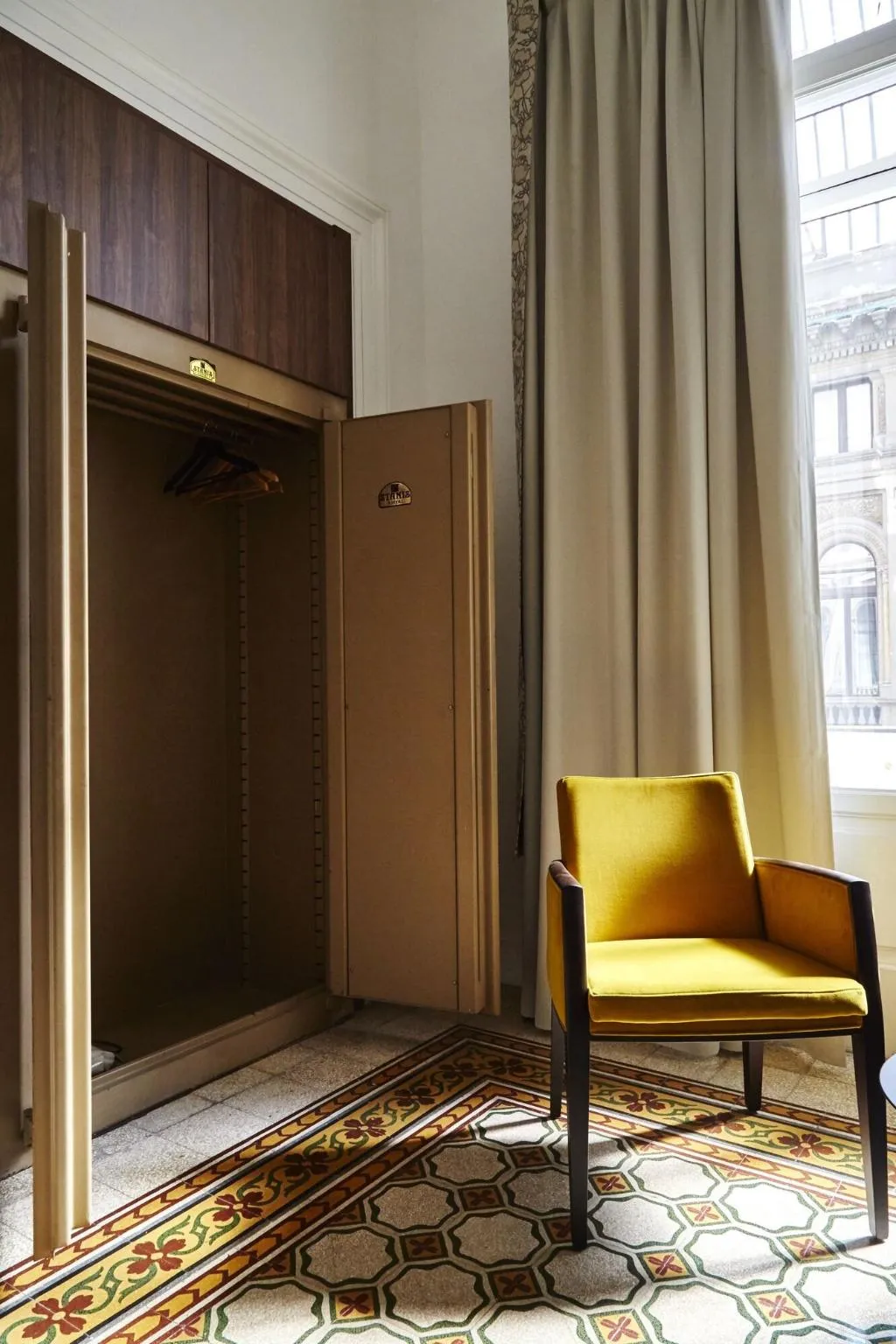 Room, Maison Toledo 210, Naples