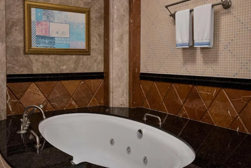 Room, Habtoor Grand Resort, Autograph Collection, Dubai