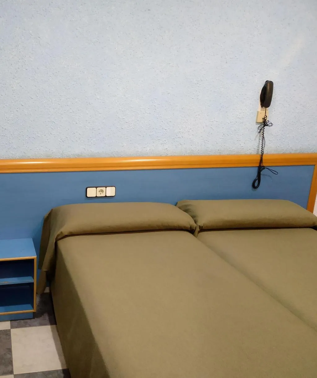 Room, Pensión Miami, Barcelona