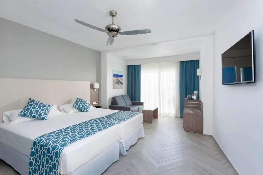 Double or Twin STANDARD Room, Hotel Riu Papayas - All Inclusive, Gran Canaria