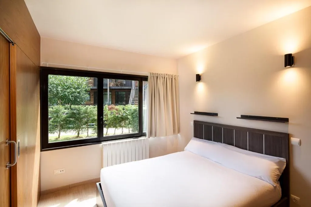APARTMENT DUPLEX Room, Apartments Masella 1600  Turistics, Costa Brava