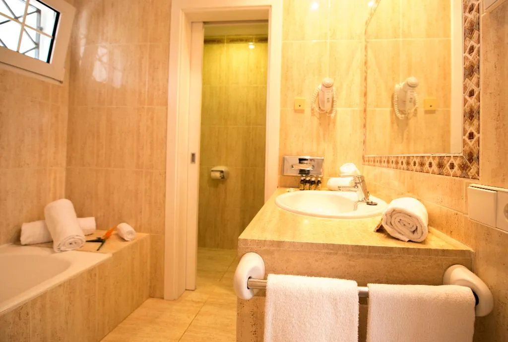 APARTMENT CAPACITY 6 Room, Ona Village Cala d'Or, Majorca