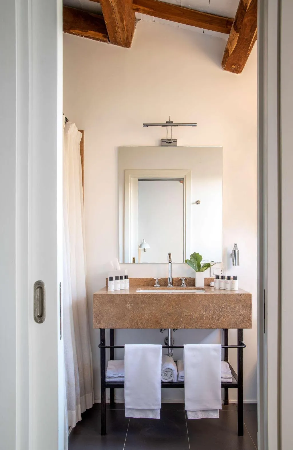 Room, Locanda Rossa, Rome