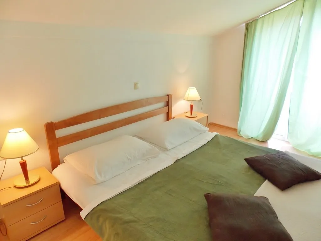 APARTMENT SUPERIOR CAPACITY 3 Room, Bakmaz Apartment, Split