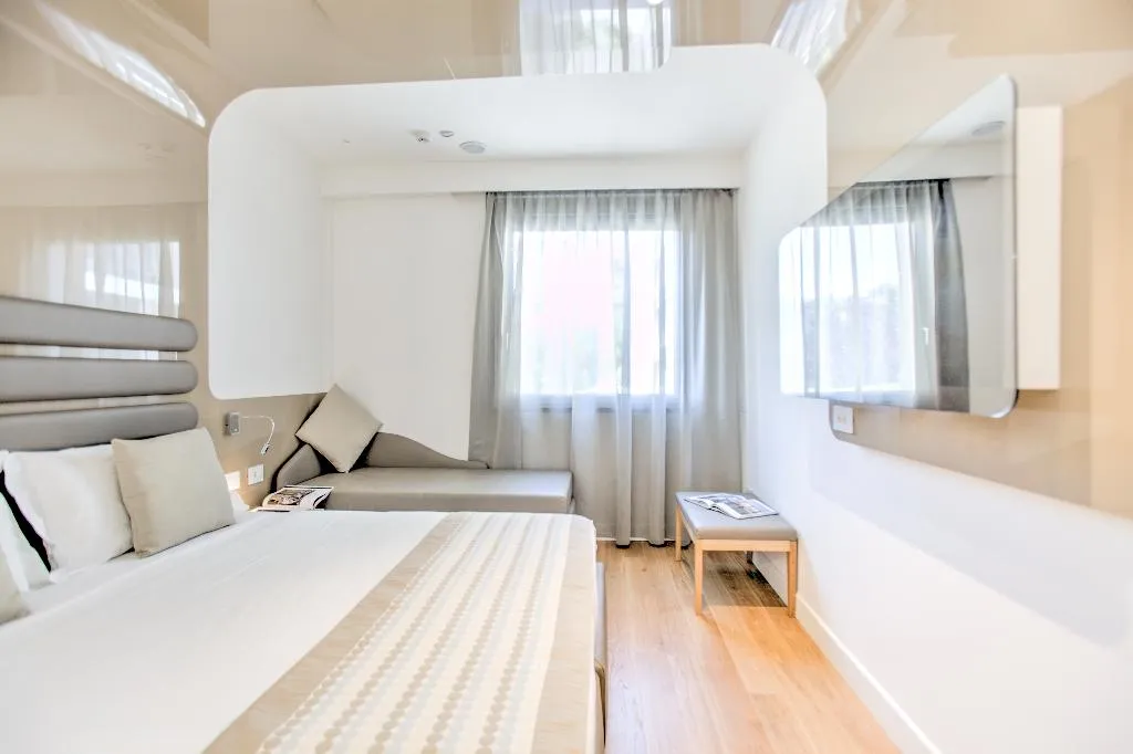TRIPLE SUPERIOR Room, MH Florence Hotel & Spa, Florence