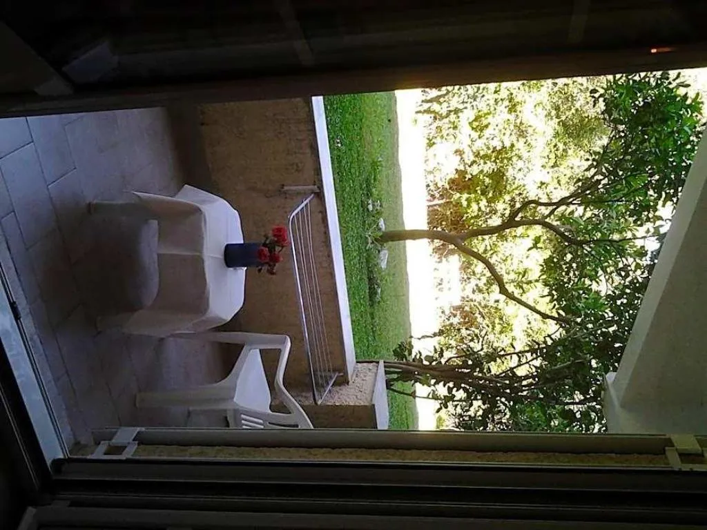Room, Paradise, Samos