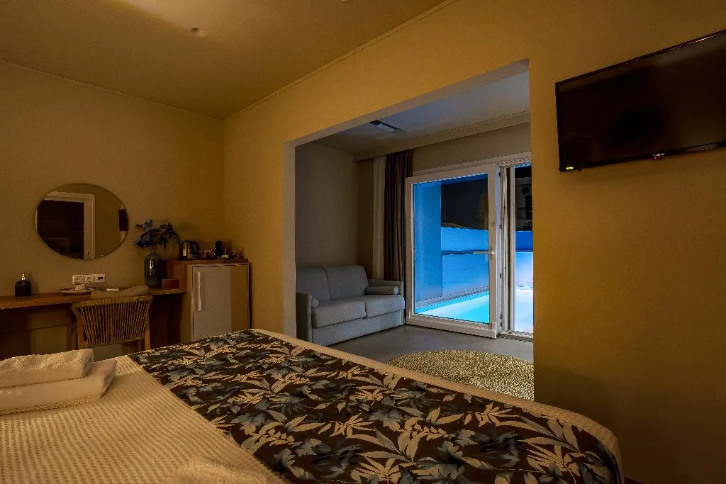 SUITE SUPERIOR WITH TERRACE Room, Sarpidon Suites, Crete