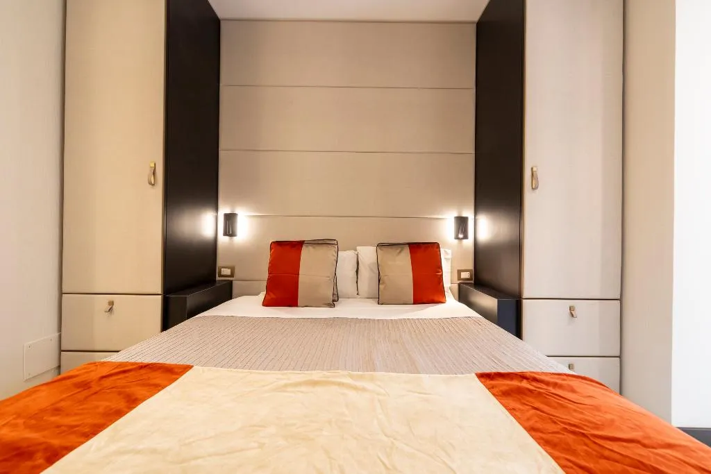 JUNIOR SUITE CLASSIC Room, San Carlo Suite, Rome