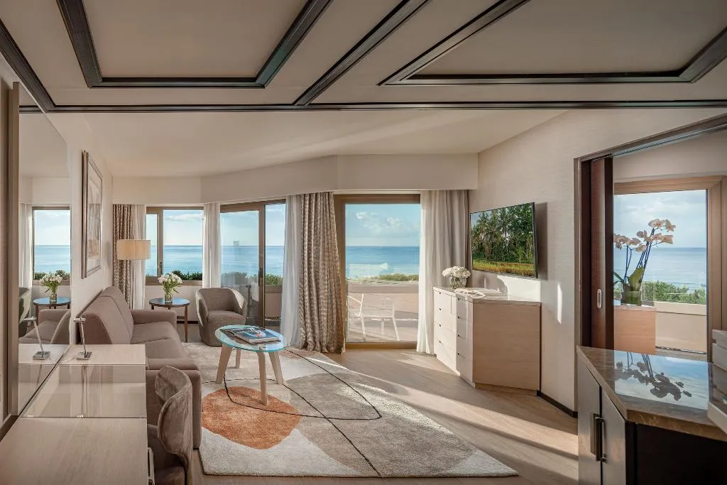 SUITE SEA VIEW Room, Four Seasons Hotel, Cyprus