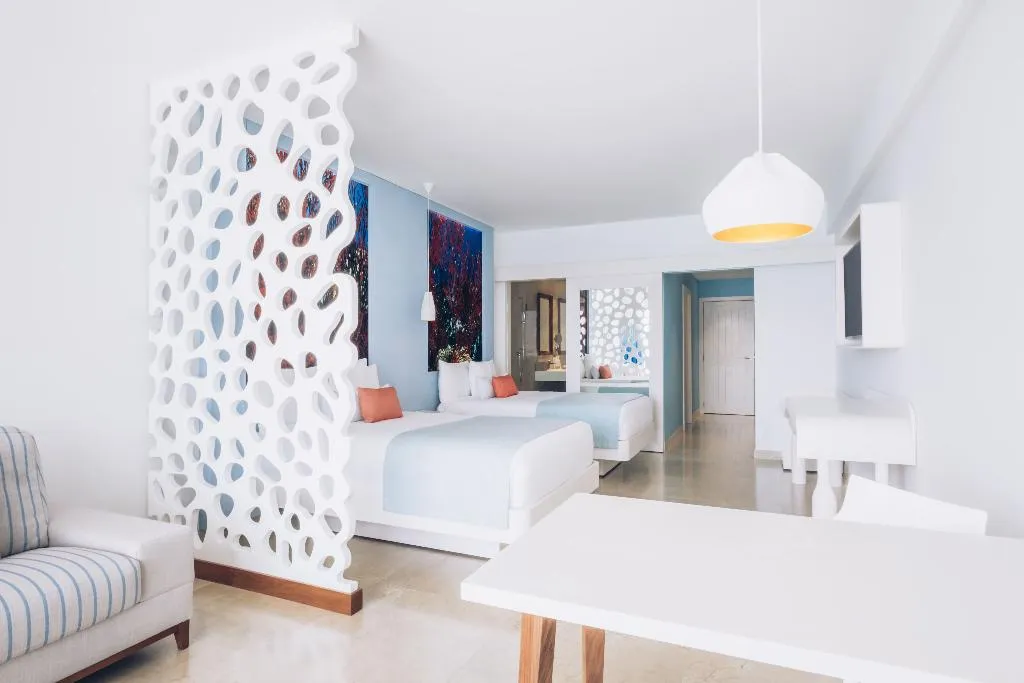 JUNIOR SUITE SUPERIOR OCEAN FRONT Room, Iberostar Selection Coral Cancun All Inclusive, Cancun Area