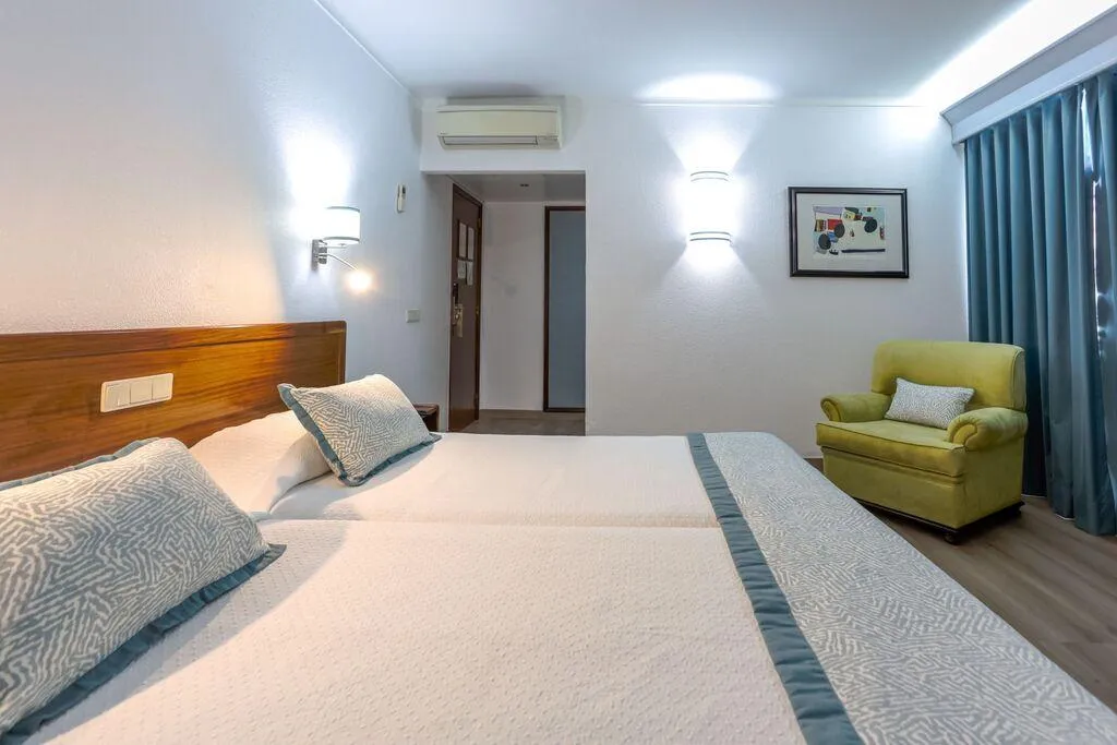 Double or Twin STANDARD Room, Aranguês, Lisbon