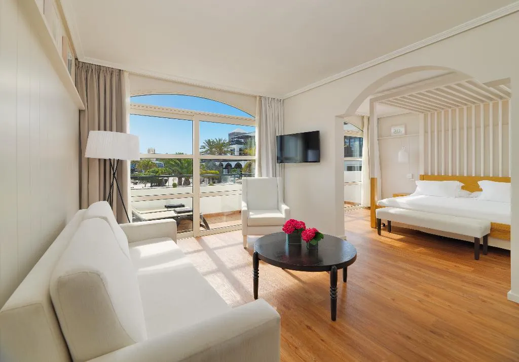 JUNIOR SUITE CAPACITY 4 Room, H10 Rubicon Horizons Collection, Lanzarote