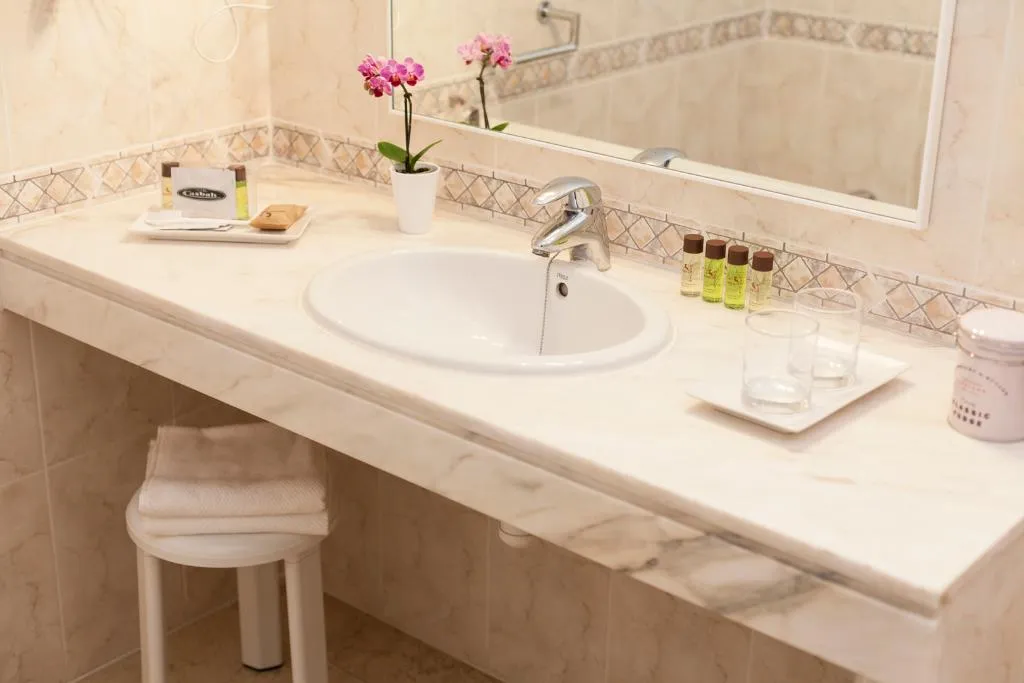 Room, Casbah, Valencia