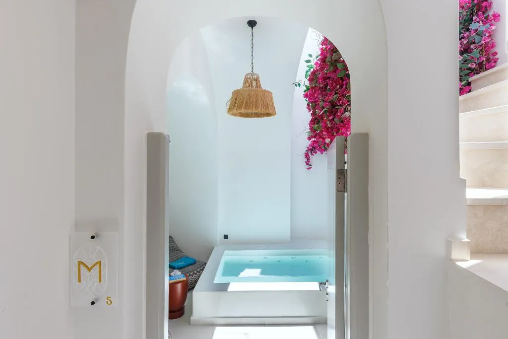SUITE PREMIER Room, La Madeleine Oia, Santorini