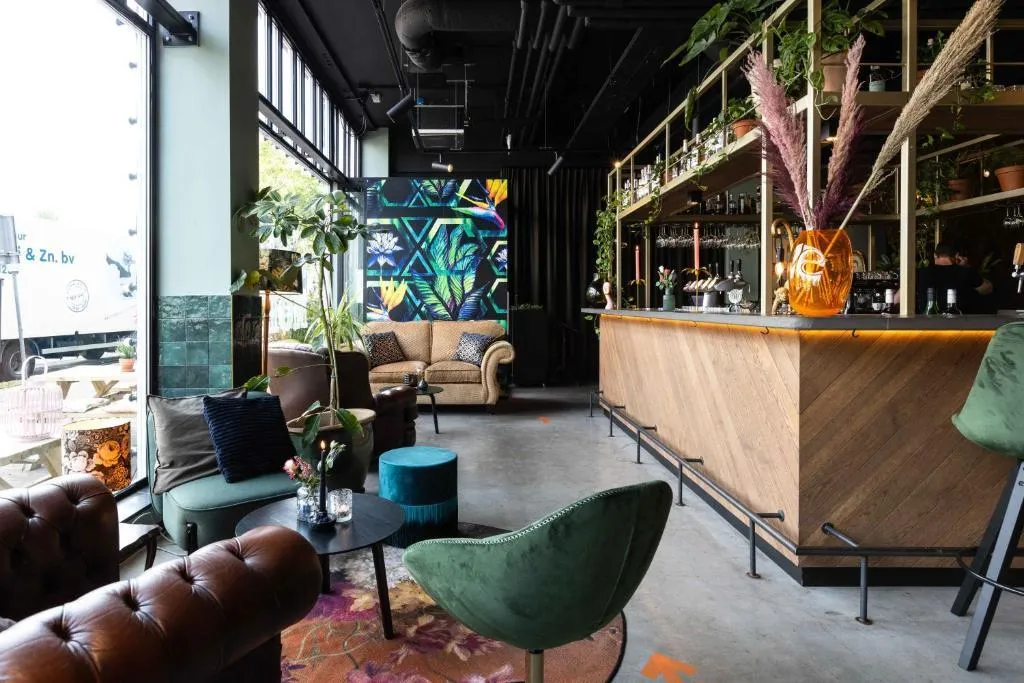 Bar, Conscious Hotel The Tire Station, Amsterdam