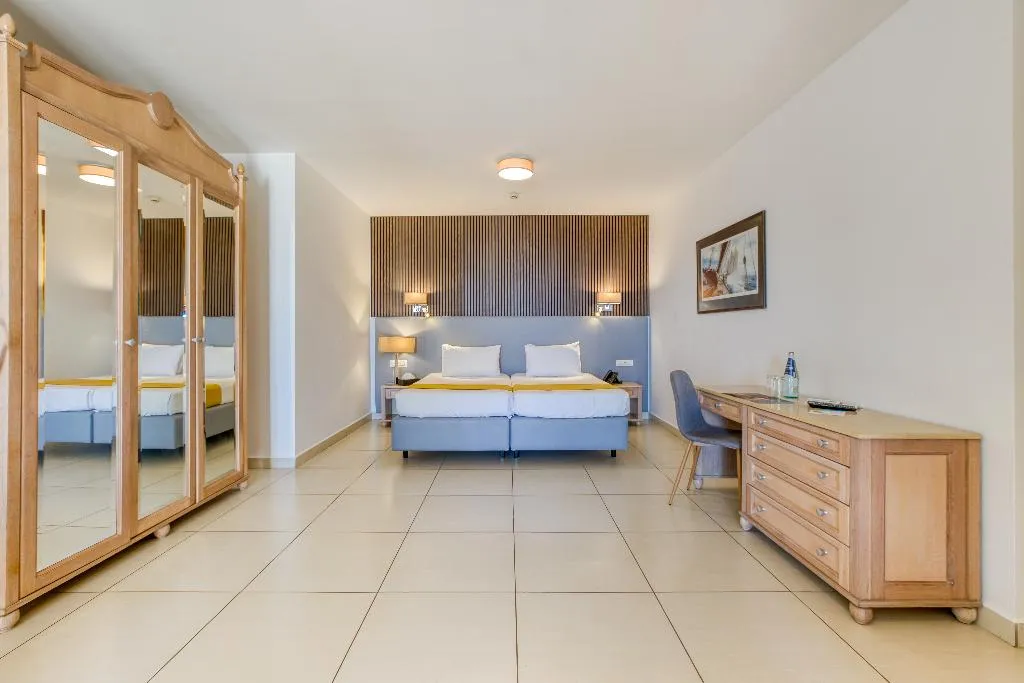 STUDIO DELUXE Room, Solana Hotel & Spa, Malta