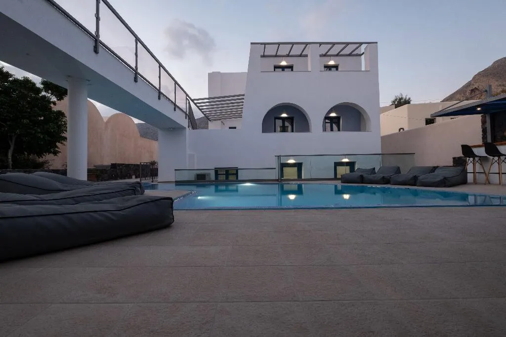 General view, Tristhenia Hotel, Santorini