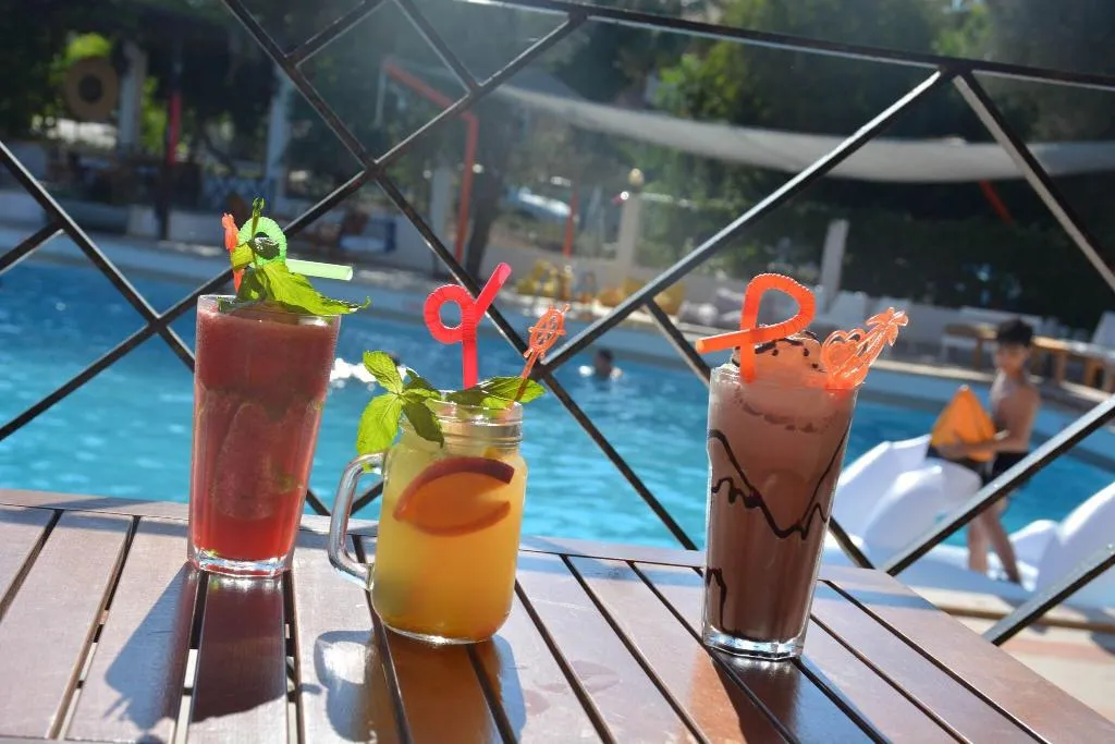 Bar, Arinnanda, Izmir