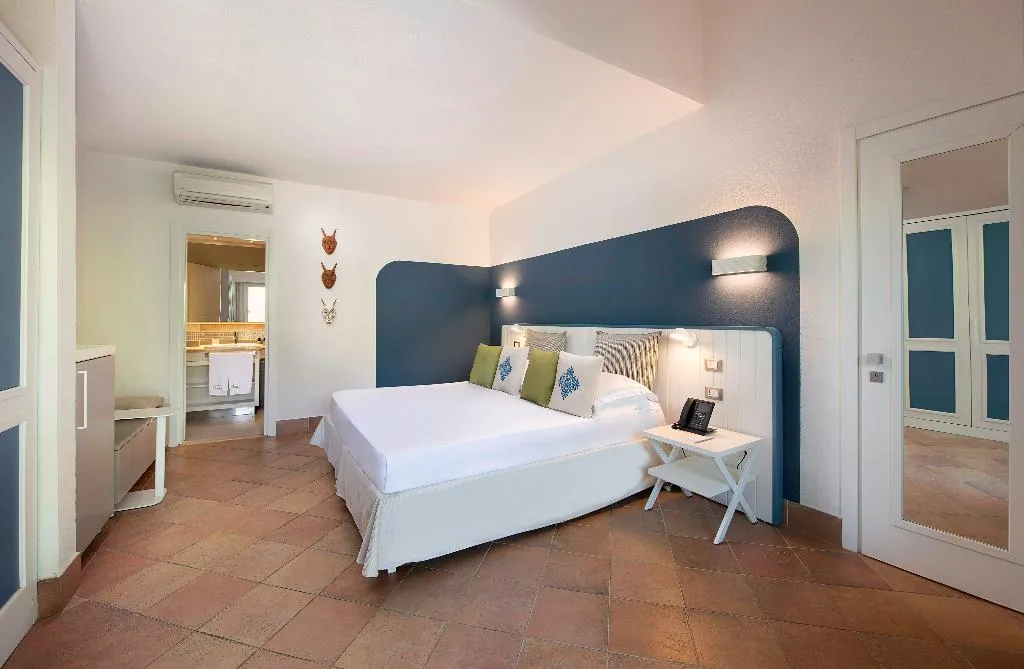 DOUBLE POOL VIEW Room, The Village Chia Laguna Sardinia, Cagliari