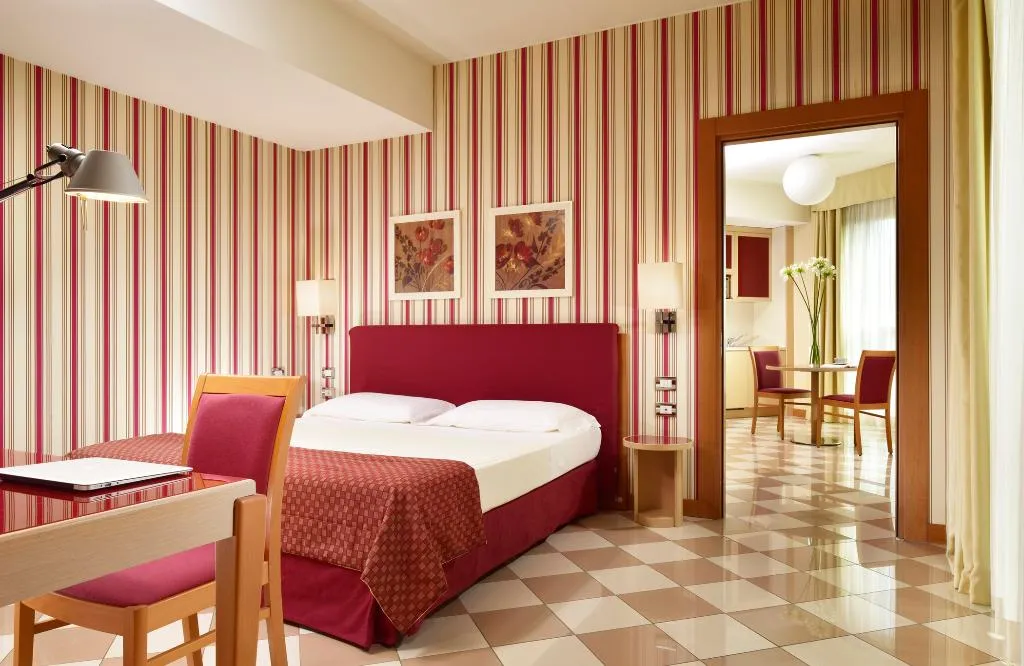 DOUBLE EXECUTIVE Room, UNA HOTELS The One Milano, Milan