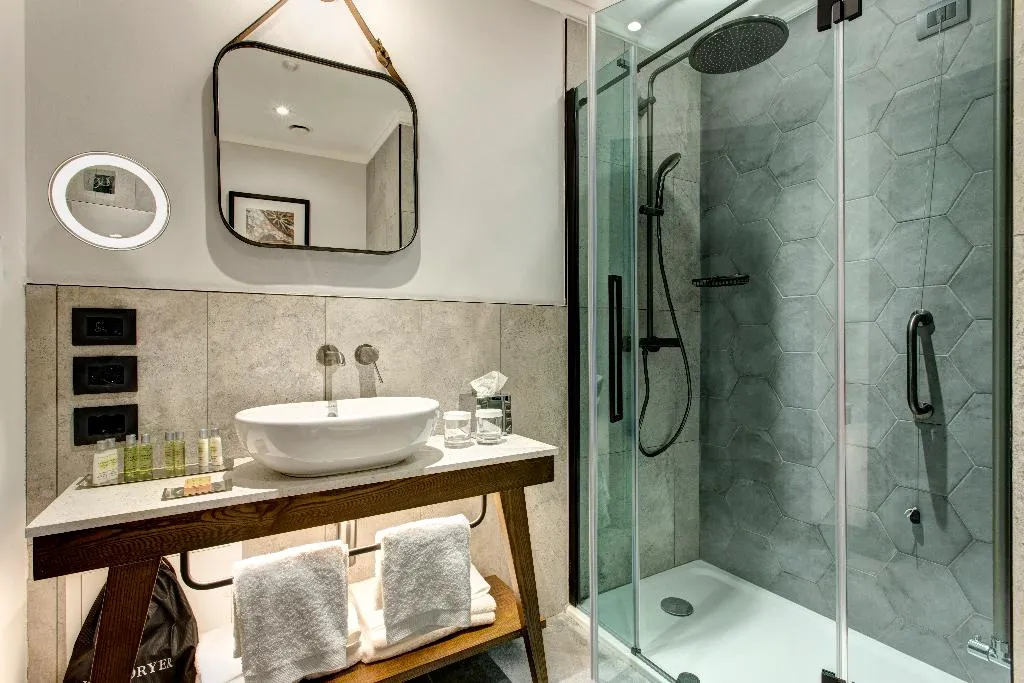 FAMILY ROOM SUPERIOR KING BED Room, DoubleTree by Hilton Rome Monti, Rome