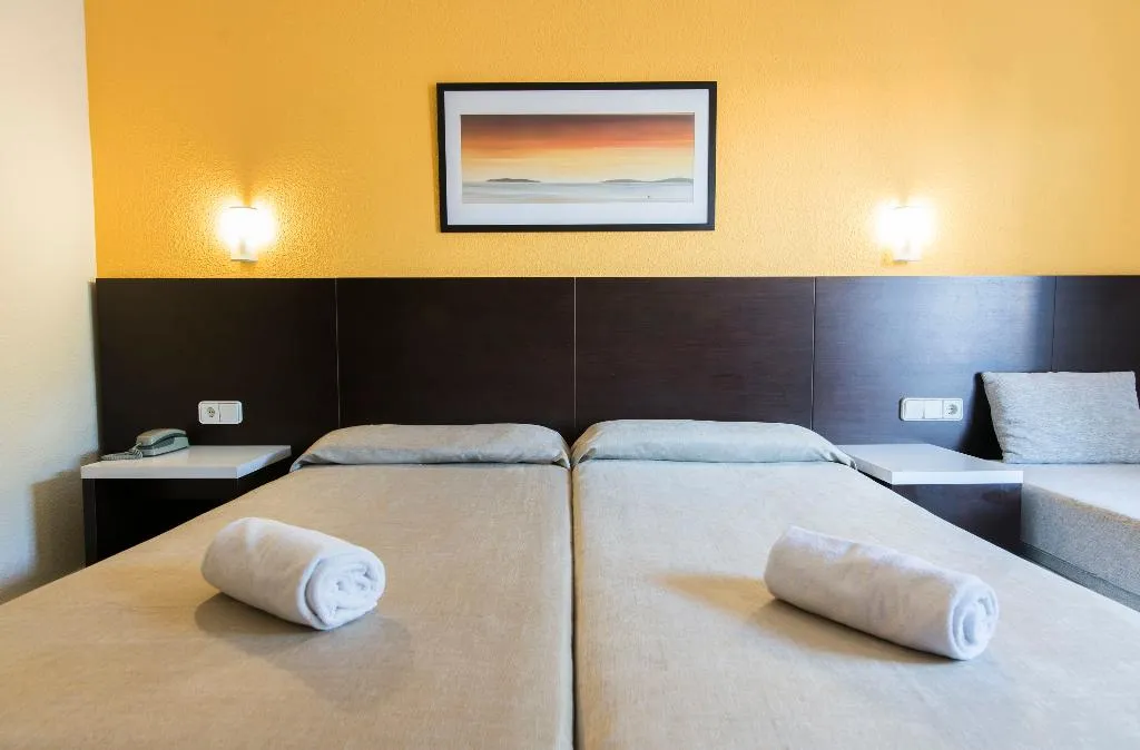 TWIN STANDARD Room, AzuLine Hotel Mar Amantis and Mar Amantis II, Ibiza