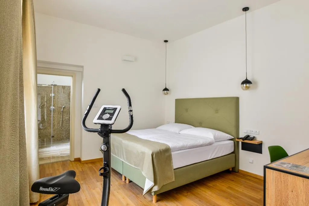 DOUBLE DELUXE Room, Hotel Garden Court Prague, Prague