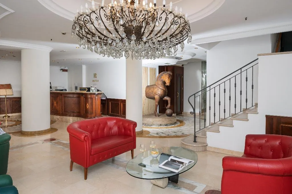 Lobby, Donatello, Venice