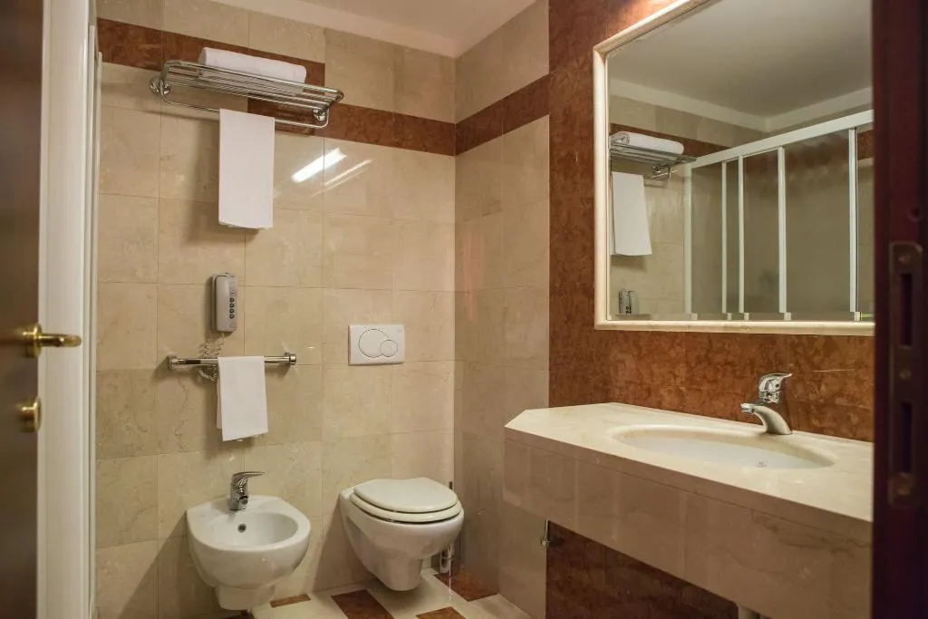 SINGLE SUPERIOR Room, Santa Barbara, Milan