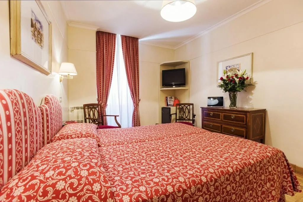 Room, Hotel Due Torri, Rome