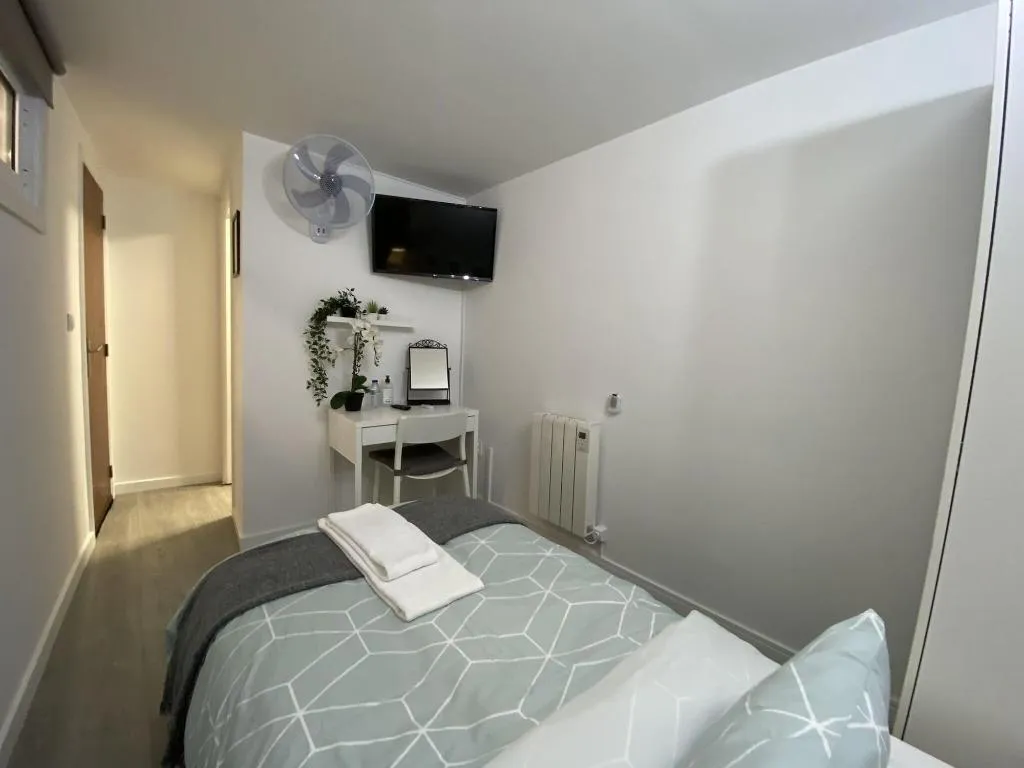 Room, Residencial Triunfo, Porto